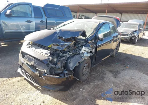 2016 Ford Focus S из США, поврежденный, VIN 1FADP3E24GL211175